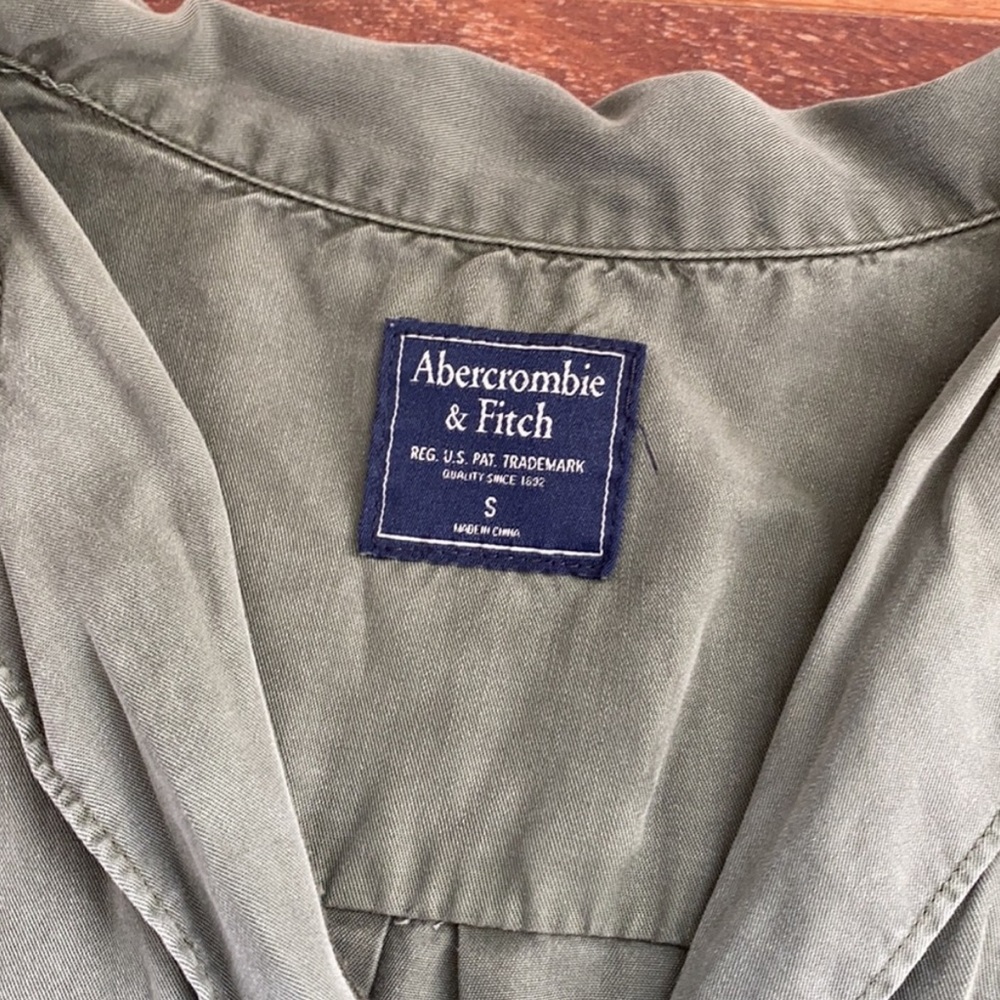 Abercrombie and Fitch olive green romper, size small, soft brushed material, EUC - Picture 4 of 9